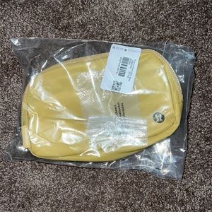 Lululemon Everywhere Belt Bag